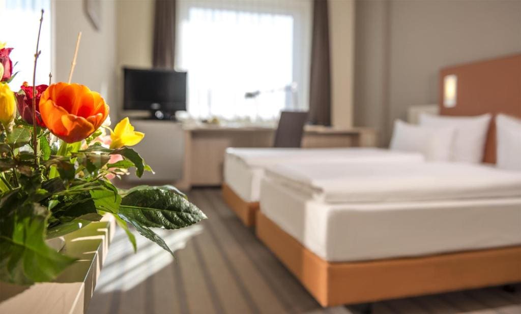 Business Double Room with Gym Access room - Image 1