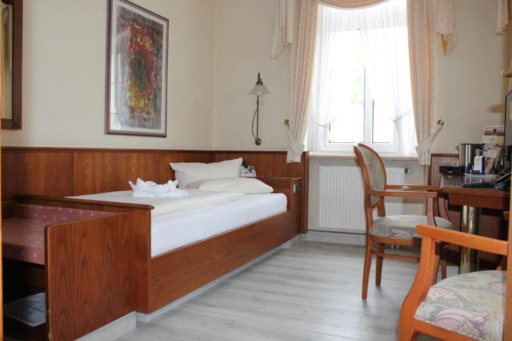 Comfort Single Room room - Image 1