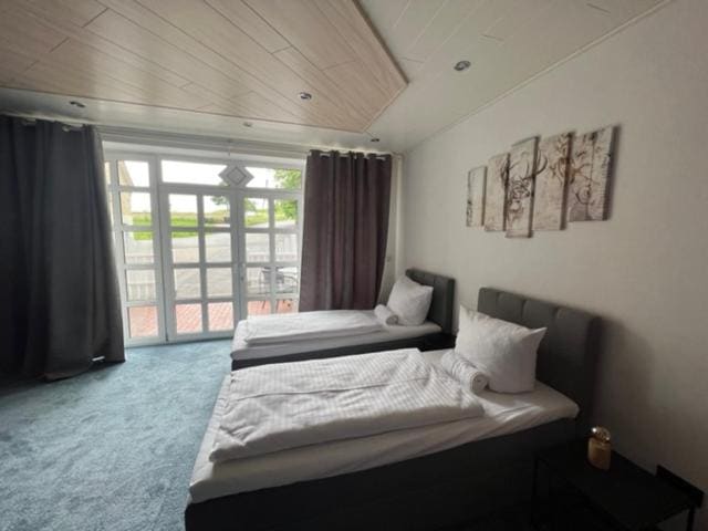 Suite room - Image 2