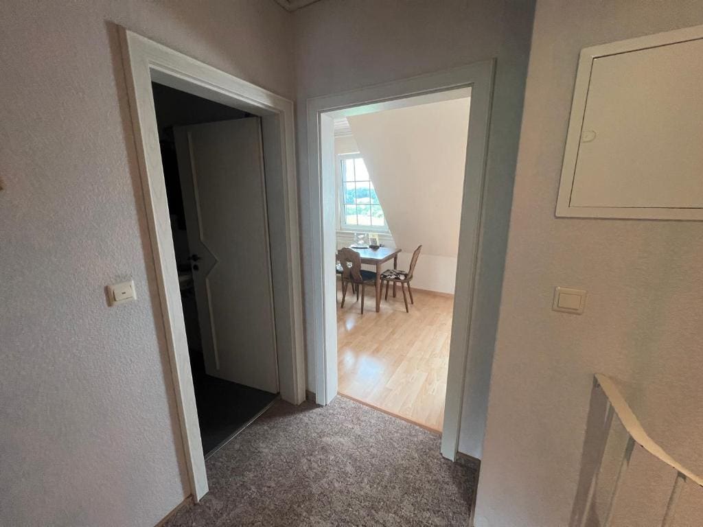 Apartment room - Image 2