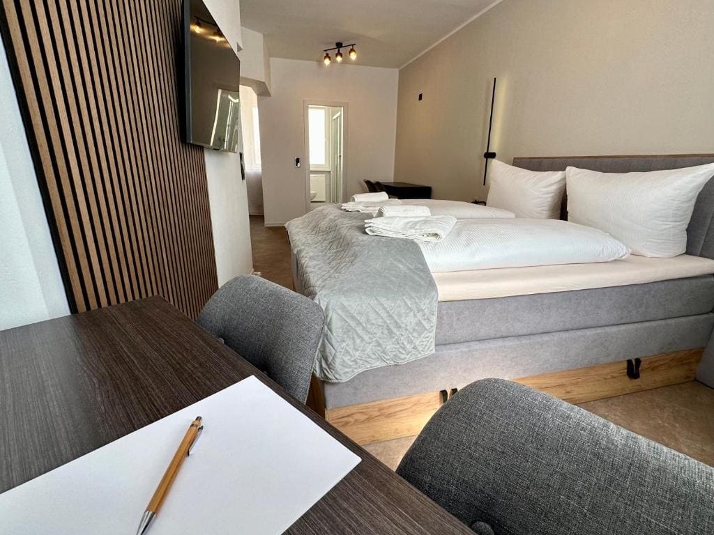 Family Room room - Image 1