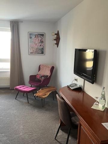 Large Single Room room - Image 2