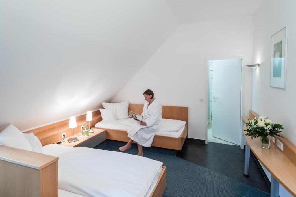 Twin Room room - Image 2