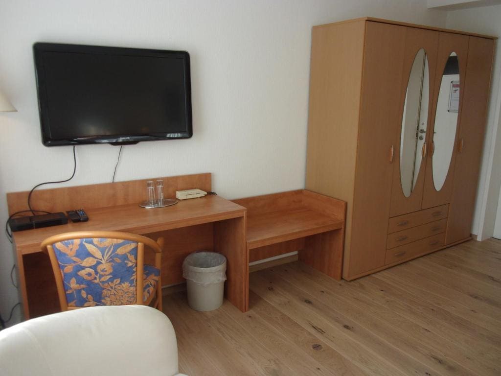Double or Twin Room room - Image 3