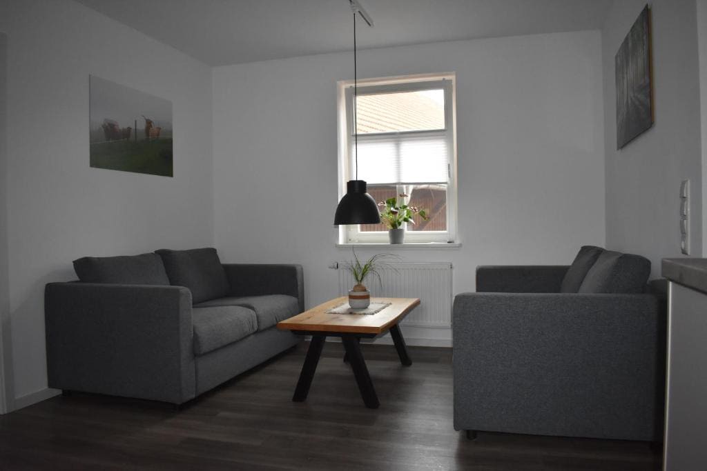 Apartment room - Image 2