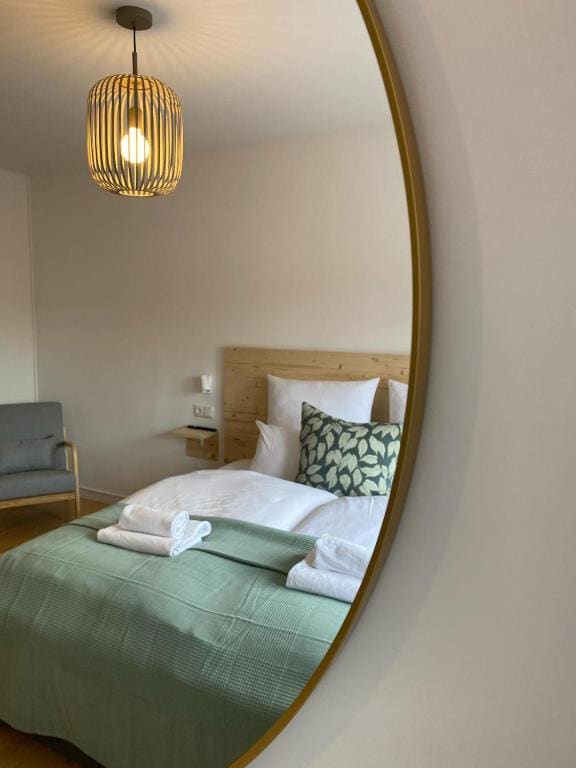 One-Bedroom Apartment room - Image 2