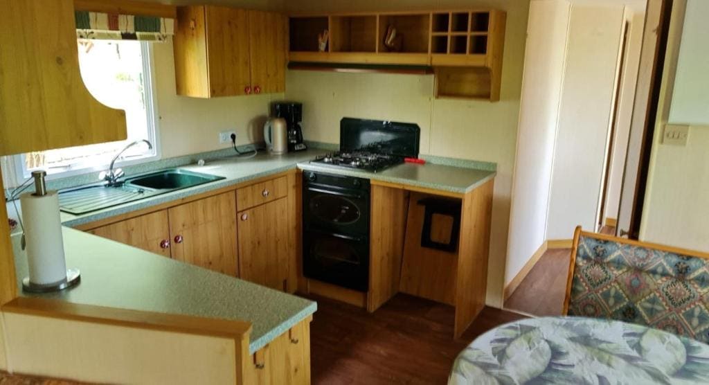 Mobile Home room - Image 1