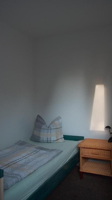 Apartment room - Image 3