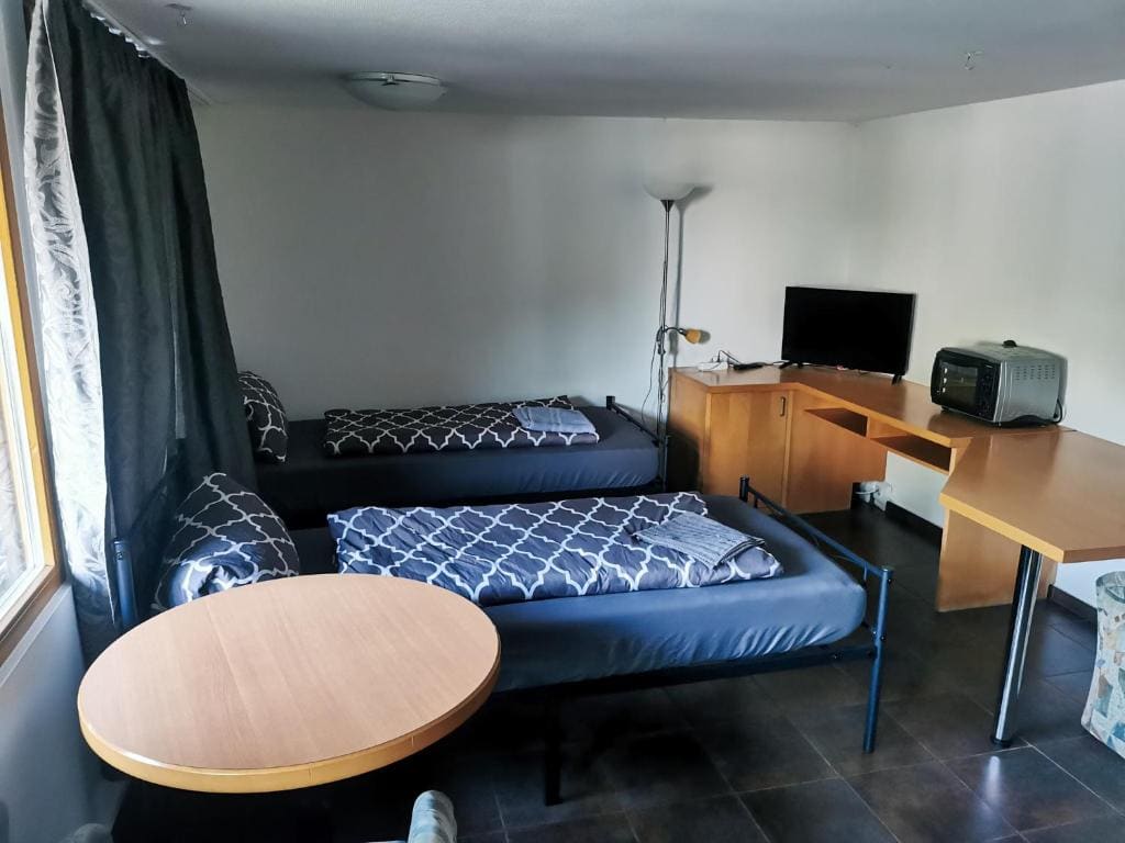 Bungalow room - Image 1
