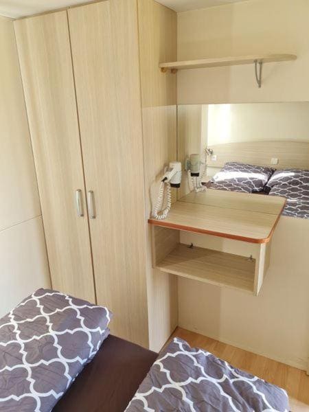 Two-Bedroom House room - Image 2