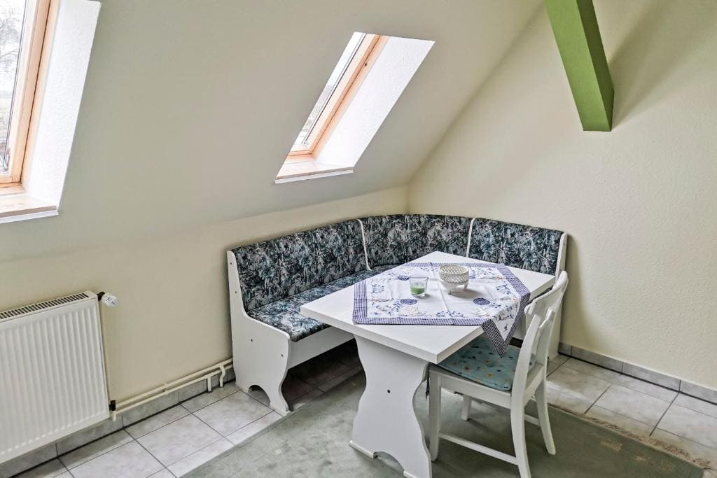 One-Bedroom Apartment with Shower room - Image 3