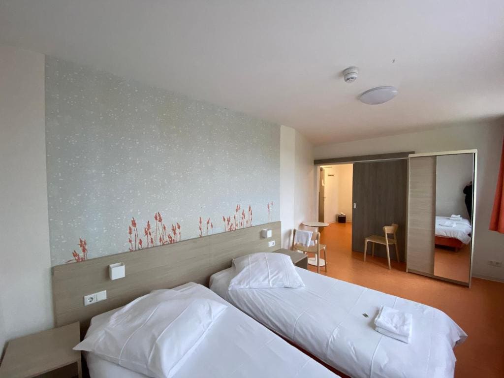 Family Room - Disability Access room - Image 2