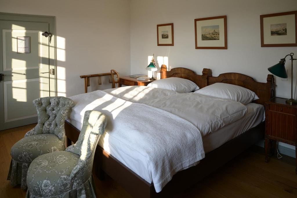 Deluxe Double or Twin Room room - Image 3