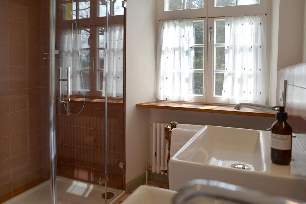 Deluxe King Room room - Image 1