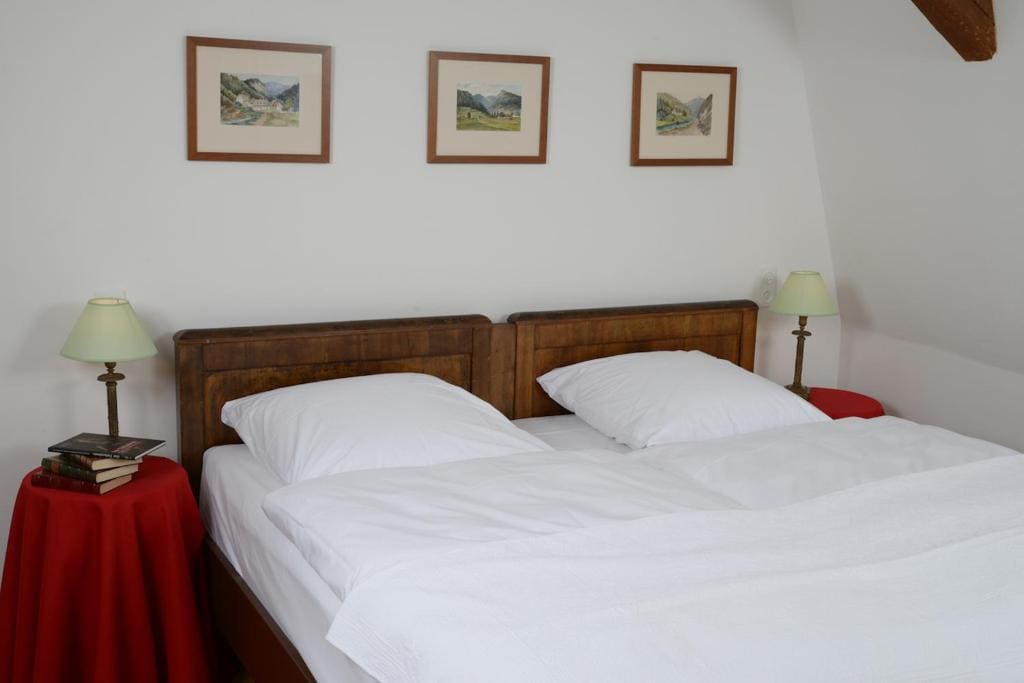 Deluxe King Room room - Image 3