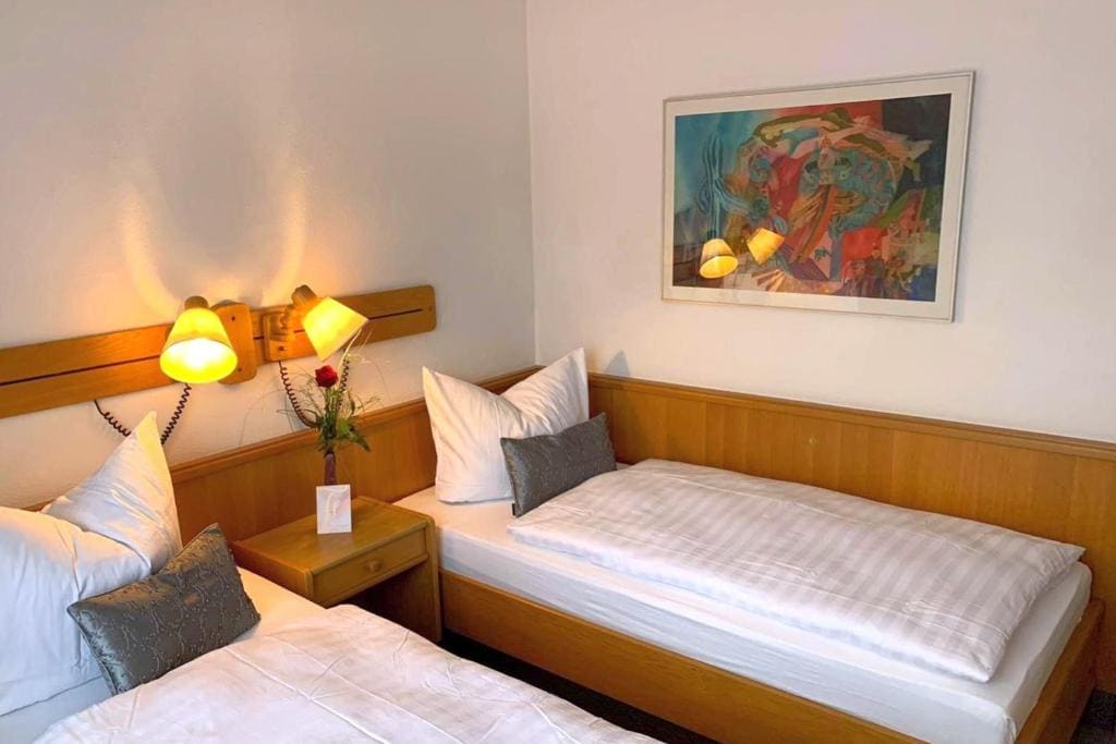 Twin Room with Private Bathroom room - Image 1