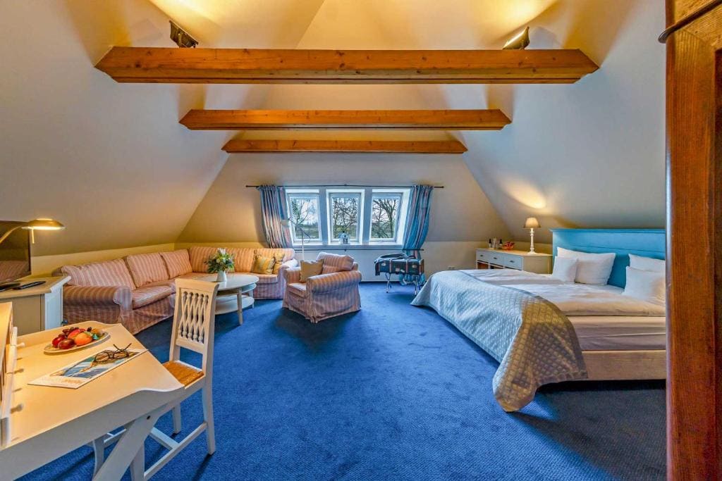 Deluxe Double Room room - Image 2