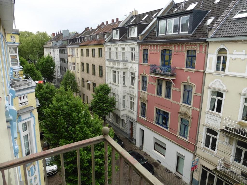 Double Room with Balcony and Shared Bathroom room - Image 1