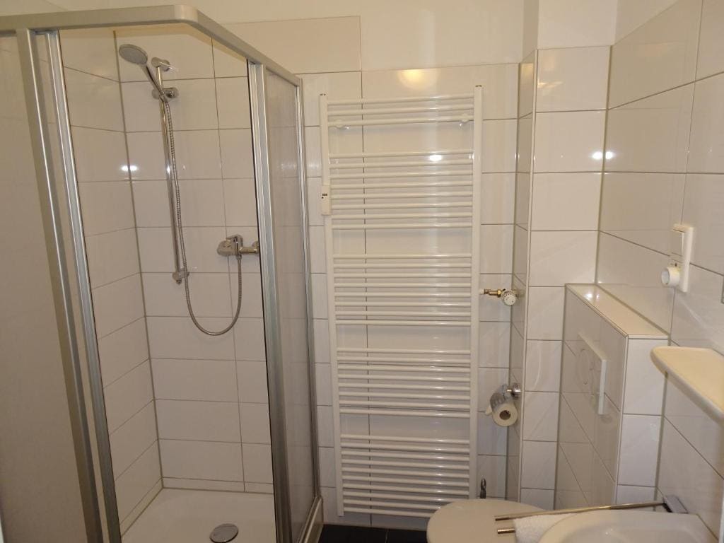Double Room with Shared Bathroom room - Image 1
