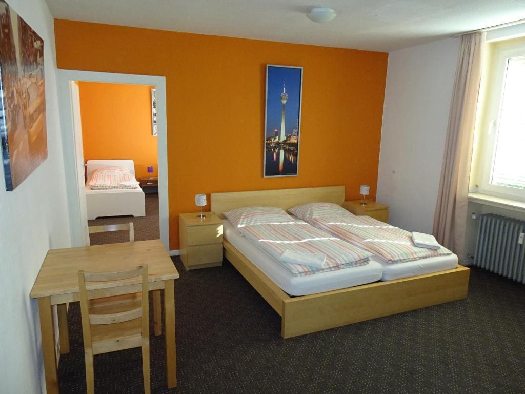 Family Room with Private Bathroom room - Image 1