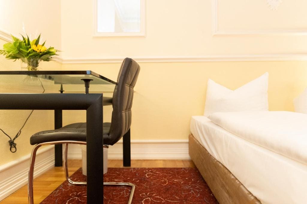 Superior Double Room room - Image 3