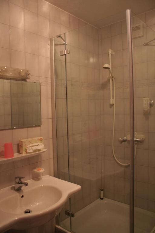Standard Single Room room - Image 3