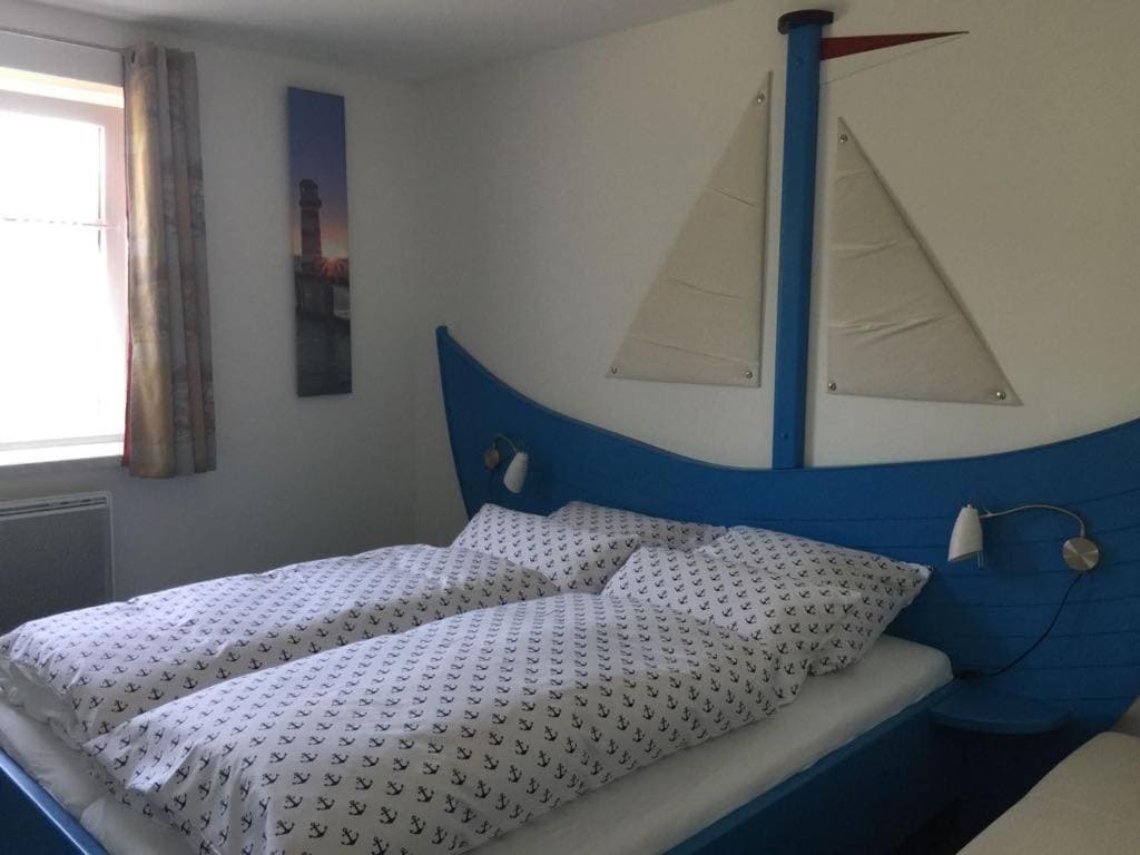 Apartment room - Image 1