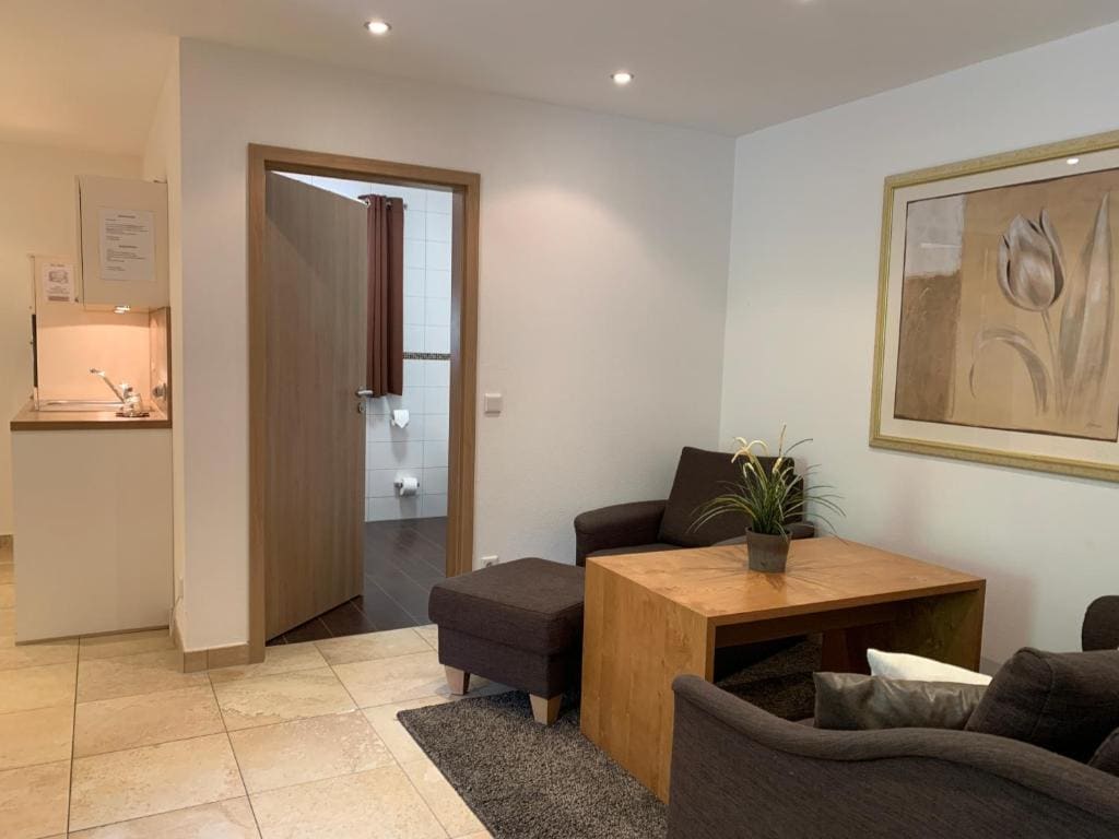 Apartment room - Image 3