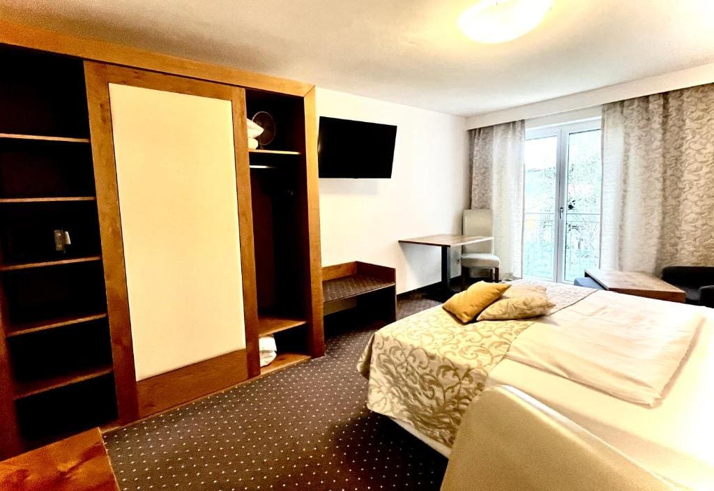 Apartment room - Image 1