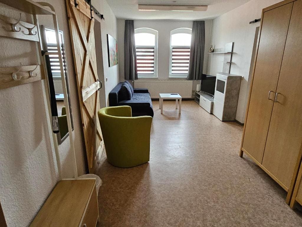 Family Room room - Image 3