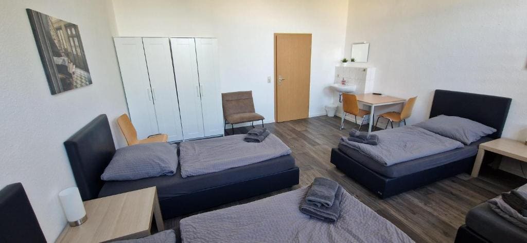 Quadruple Room room - Image 2