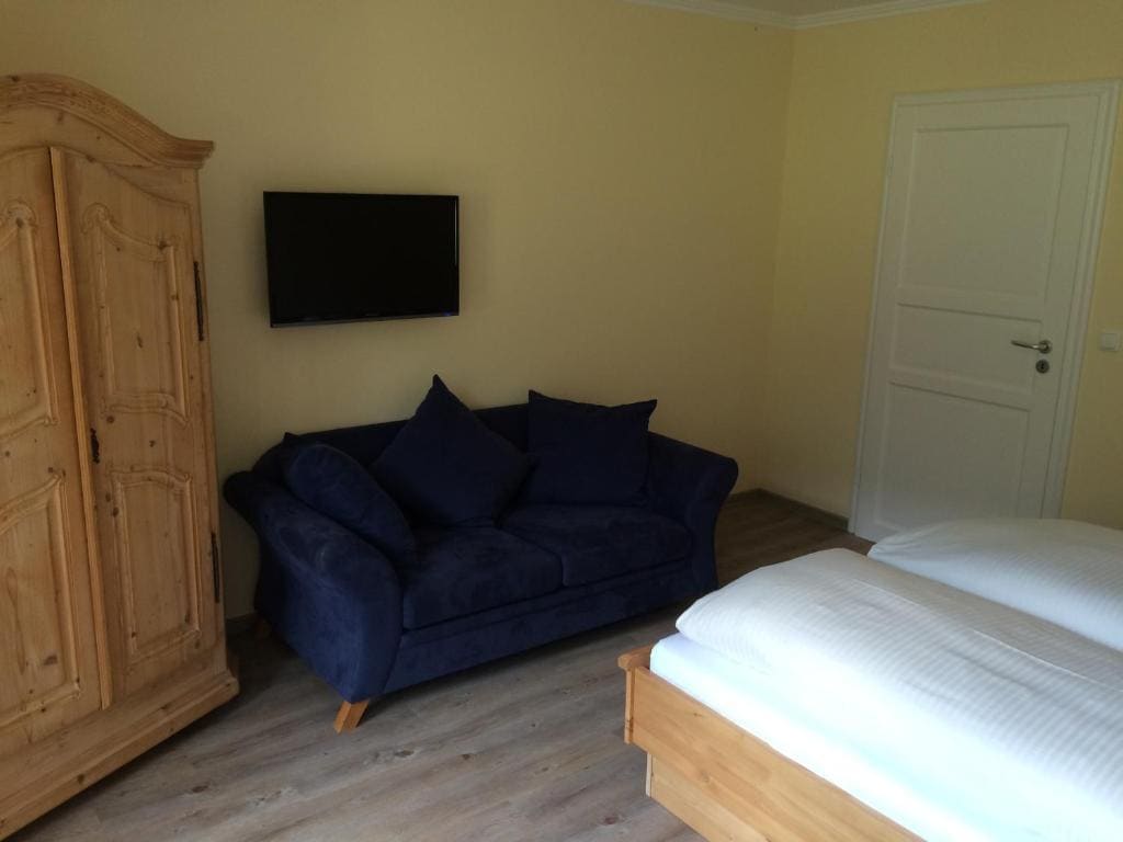 Apartment with Balcony room - Image 2