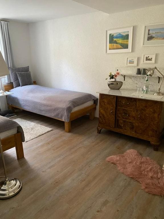 Double Room with Shared Bathroom room - Image 1