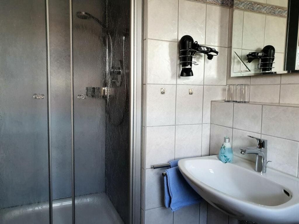 Large Double Room room - Image 1