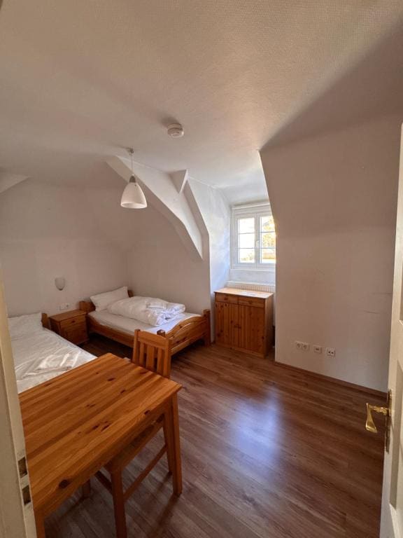 Family Room room - Image 1