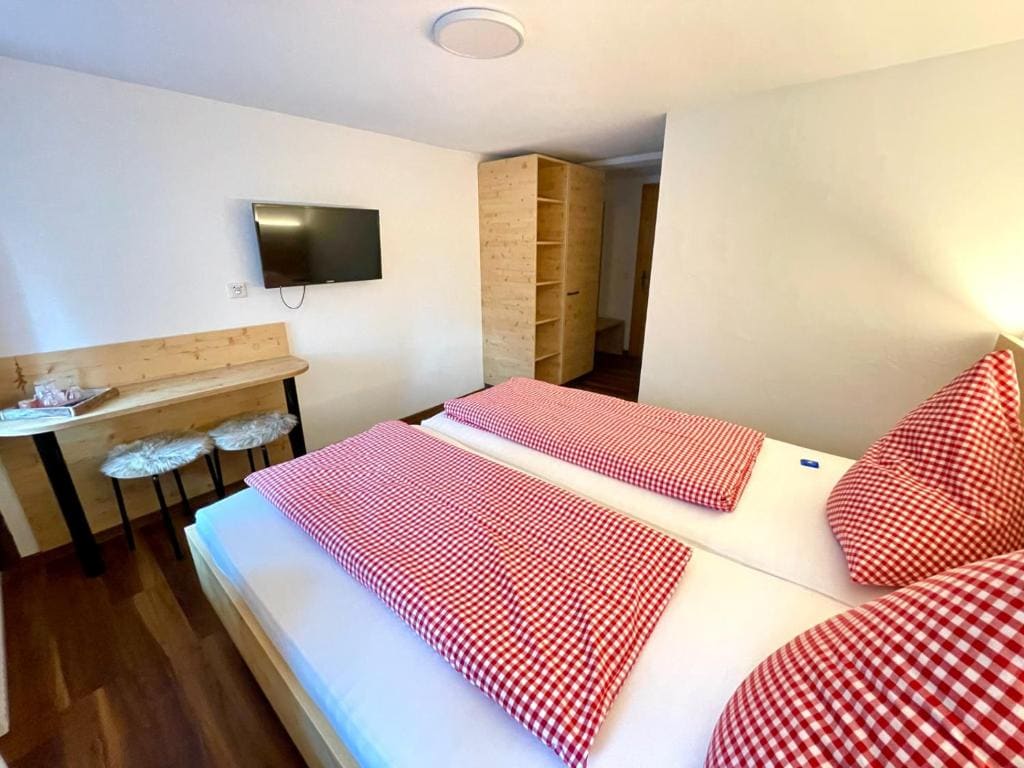 Double or Twin Room room - Image 3