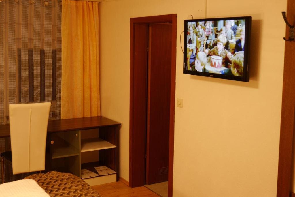 Double Room with Private Bathroom room - Image 2