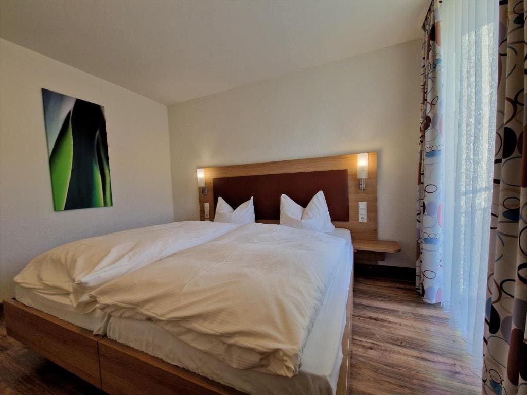 Superior Apartment im Apartmenthaus room - Image 3