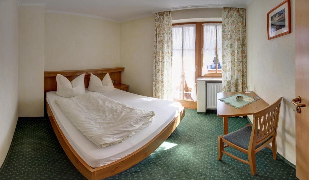 Basic Triple Room room - Image 1