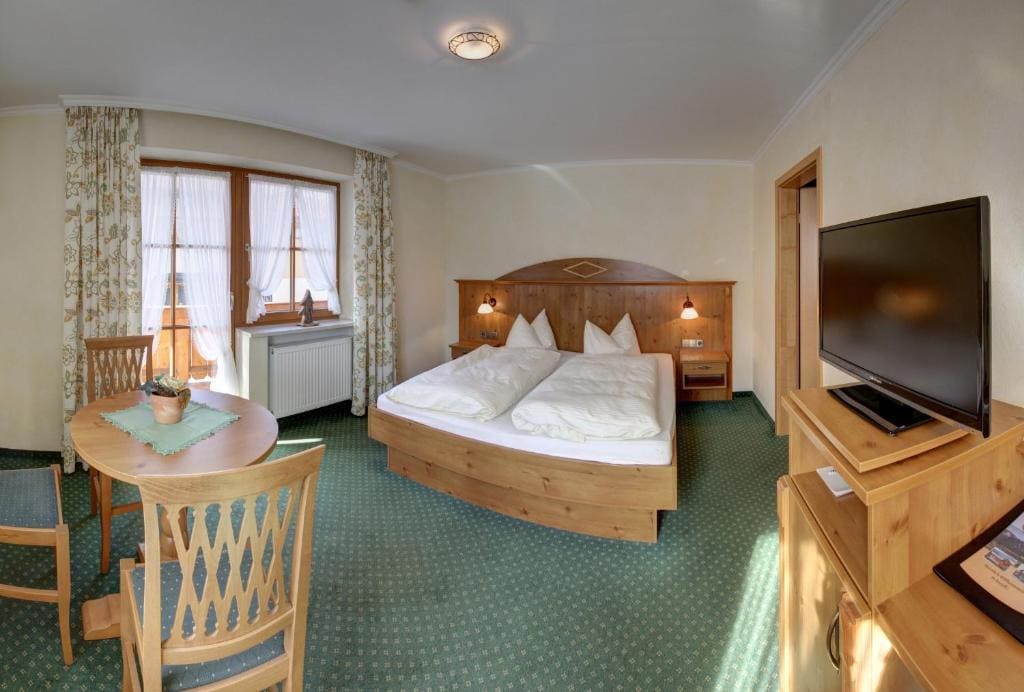 Basic Triple Room room - Image 3