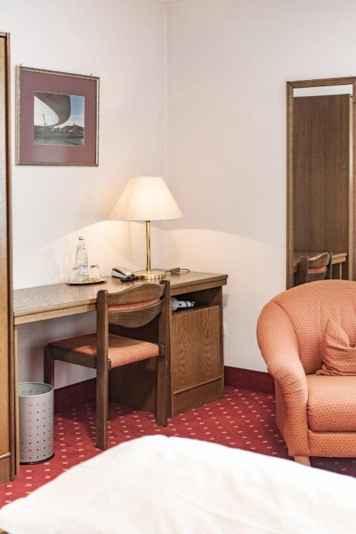 Budget Double Room room - Image 2