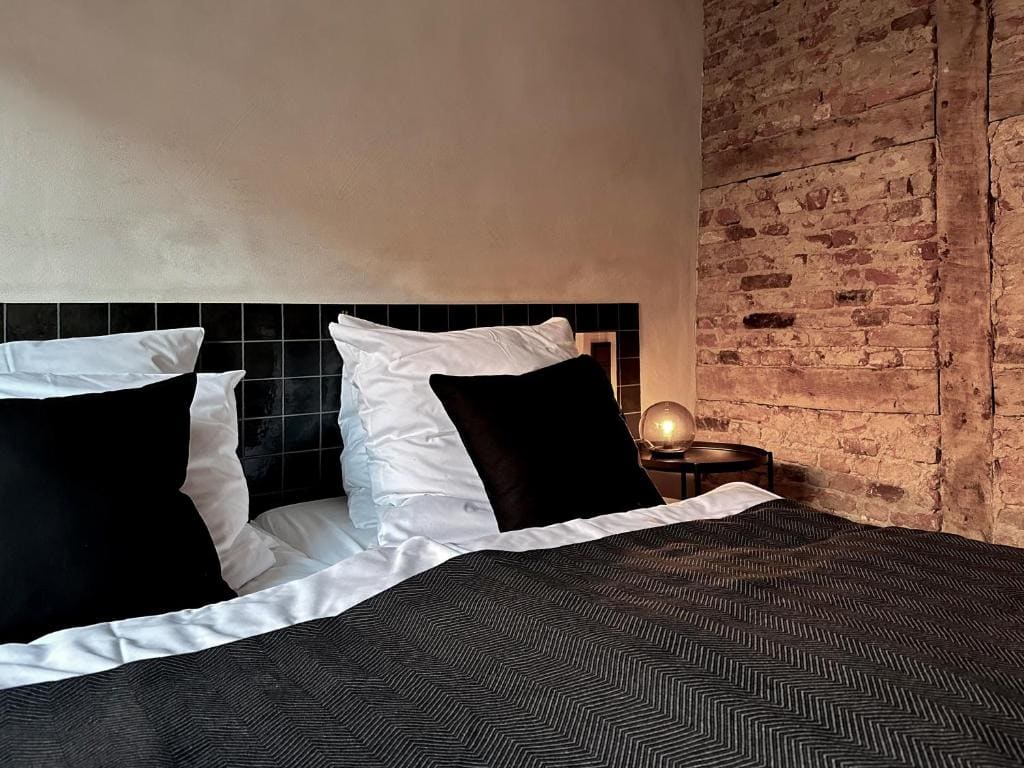 Family Room room - Image 2