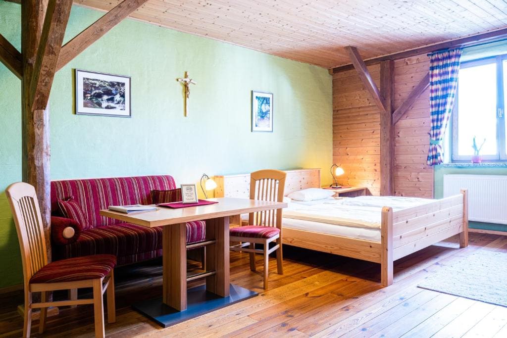 Quadruple Room room - Image 1