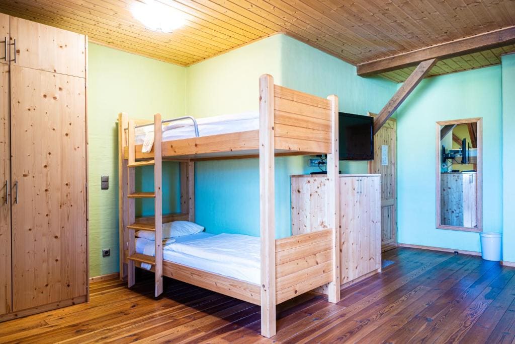 Quadruple Room room - Image 2
