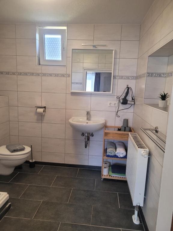Family Room room - Image 2