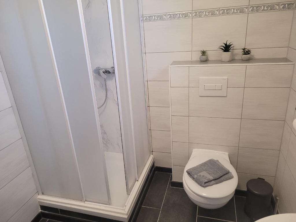 Family Room room - Image 1