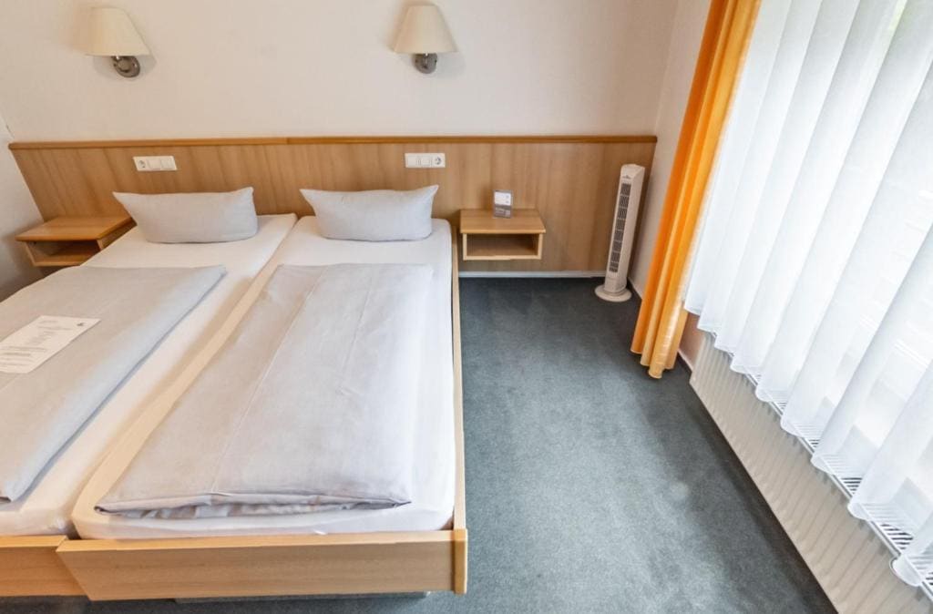 Superior Double or Twin Room room - Image 2