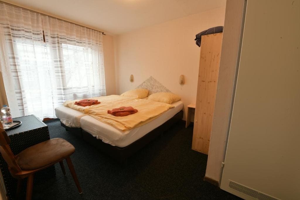 Double Room with Private Bathroom room - Image 1