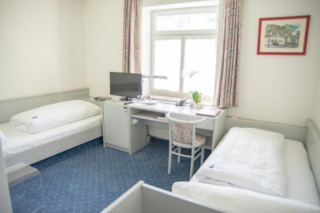 Twin Room room - Image 1