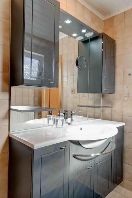 Two-Bedroom Apartment room - Image 1